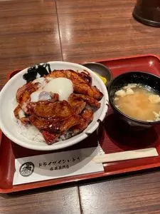 ドライブインいとう豚丼名人 新千歳空港店