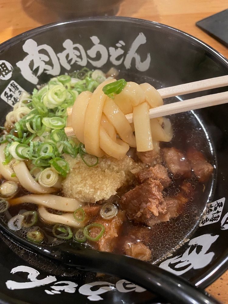 あゆまるグルメさんが投稿した元祖肉肉うどん 中洲店に関する口コミの画像