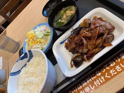 松屋 四条大宮駅前店