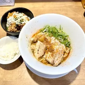 キラメキノトリ 伏見横大路店