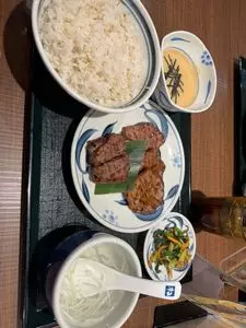 ねぎし 青山通り店