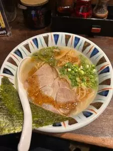 七志 とんこつ編 大倉山店（ななしとんこつへん）