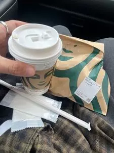 スターバックスコーヒー 三鷹武蔵境通り店（STARBUCKS COFFEE）
