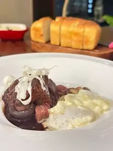 Moliere Cafe　降っても晴れても（モリエールカフェ）