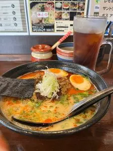 久留米ラーメン 三代目よかろうもん