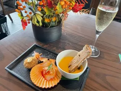 セラヴィ トーキョー（CÉ LA VI Tokyo）