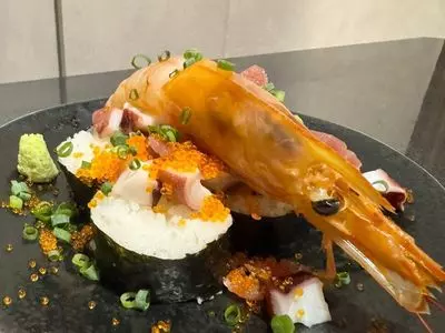 博多野菜巻き串ともつ焼き すみび 大和本店
