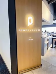 パワー ラウンジ サウス（POWER LOUNGE SOUTH【旧店名】エアポートラウンジ）