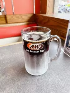 Ａ＆Ｗ 名護店（エイアンドダブリュ）