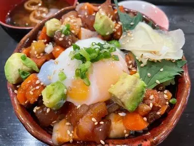 天ぷら海鮮丼専門 天海丸 奈良登美ヶ丘店