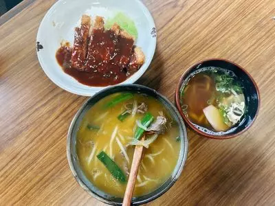 丸万 本店