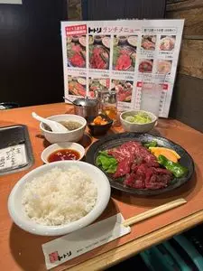 トトリ 本店