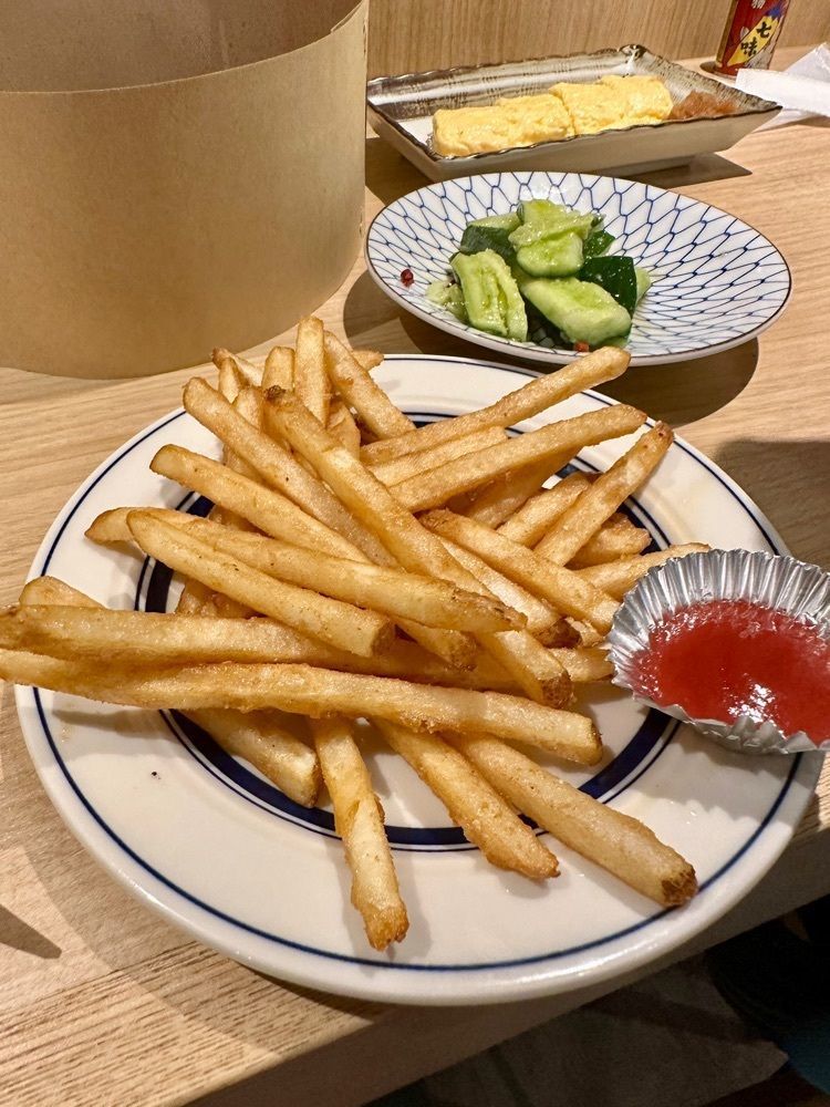 ぴょんたI 東京グルメ・居酒屋さんが投稿したつくね・唐揚げ・レモンサワー 手ごね屋 渋谷店に関する口コミの画像
