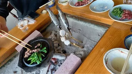 山見茶屋（やまみぢゃや）