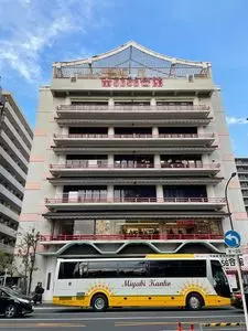 雷５６５６会館