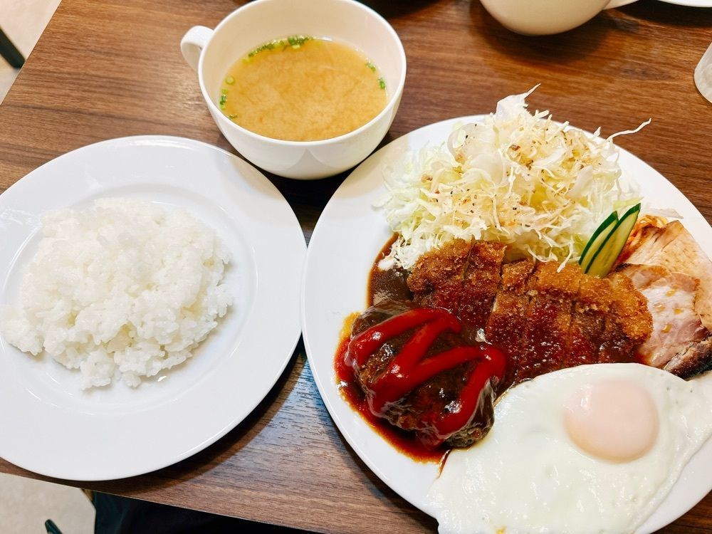 stealthさんが投稿した自家特製焼豚・洋食 はちみつに関する口コミの画像