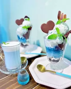 cafe grayish green（カフェ グレイッシュ グリーン）