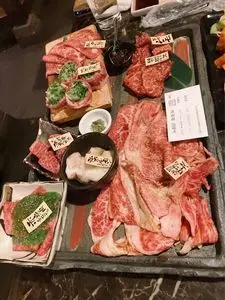 京の焼肉処 弘 千本三条本店（ヒロ）