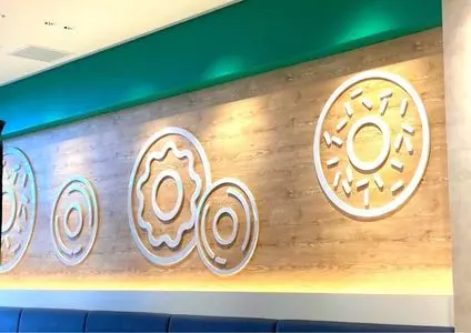 クリスピー・クリーム・ドーナツ THE OUTLETS SHONAN HIRATSUKA店（Krispy Kreme Doughnut）