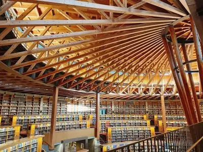 国際教養大学 中嶋記念図書館