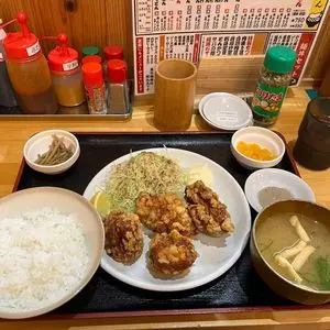大衆串焼き酒場 つぼさか商店