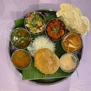 TOKYO BHAVAN（トウキョウ バワン）