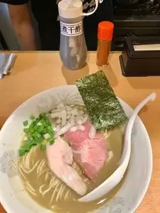 北千住煮干中華蕎麦 かれん