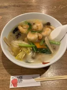 Chinaめし La-麺食堂（チャイナメシ ラーメンショクドウ）