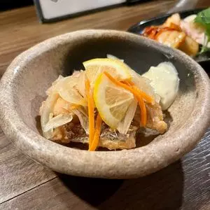 新川にしや