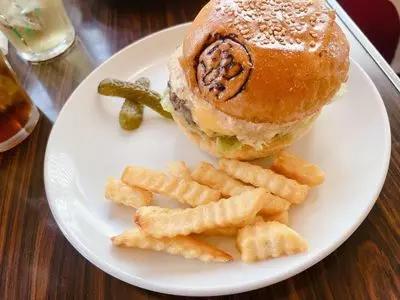 Reg-On Diner 渋谷本店（レッグオンダイナー）
