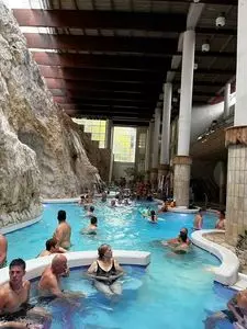 ミシュコルツ・タポルツァ洞窟温泉