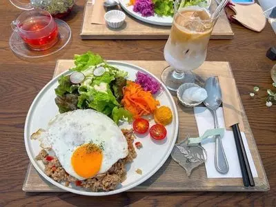 アンド カフェ ブランシュール（& cafe BLANCHEUR）