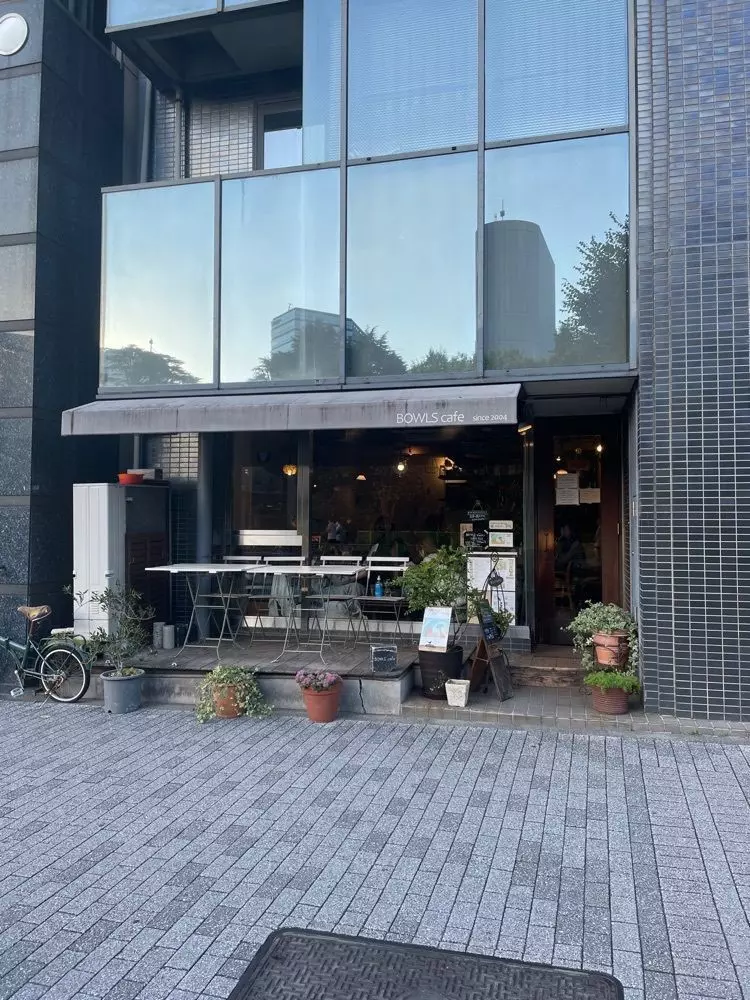 6. 【カフェ】BOWLS cafe|新宿デートにおすすめなおしゃれ店でランチ 1枚目