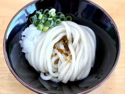 讃岐うどん めん舟