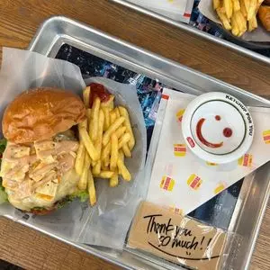 BURGERS TOKYO