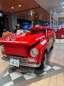 エクスパーサ談合坂下り ショッピングコーナー （EXPASA）