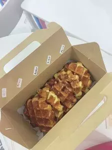 ミスターワッフル 小田急マルシェ新百合ヶ丘店（MR.waffle）