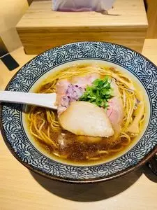 地鶏と伊勢海老 中華そば 頑