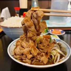 とろ〜り豚汁めし 八百食堂