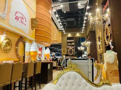 粉とクリーム 常総reves店