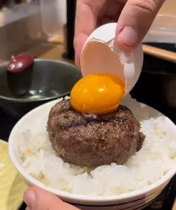 炭焼き挽肉玉専門店 挽肉ノ玉ヤ