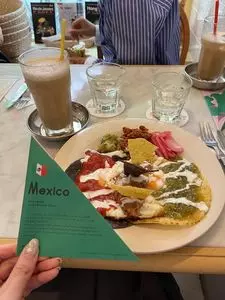 TASTE THE WORLD 銀座店（【旧店名】WORLD BREAKFAST ALLDAY）