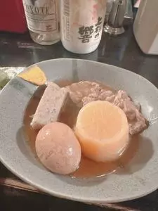 魚屋 ロキ食堂 三宮出張所（ロキショクドウ）
