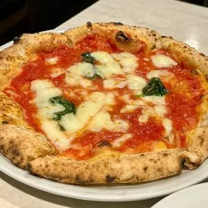 ピッツェリア ダ ドッツ（PIZZERIA DA DOTS）