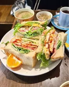 喫茶Y（キッサワイ）