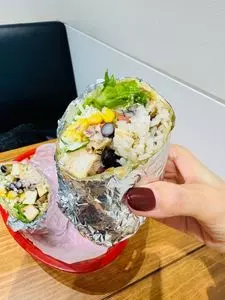 フリホーレス ブリトー&サラダ 渋谷道玄坂通店（FRIJOLES BURRITOS&SALAD）