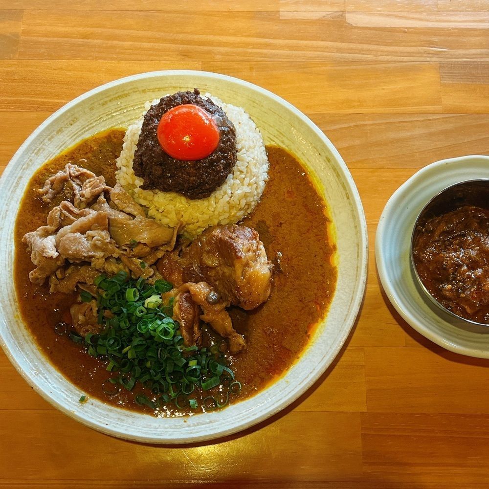 ヤジメシ　ボリューム満点東京グルメさんが投稿した吉田カレーに関する口コミの画像