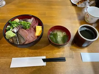 丼 万次郎（ドン マンジロウ）