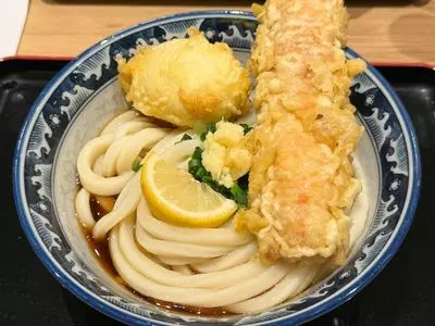 難波千日前 釜たけうどん