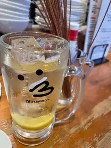 骨付鳥、からあげ、ハイボール がブリチキン。 名駅3丁目店